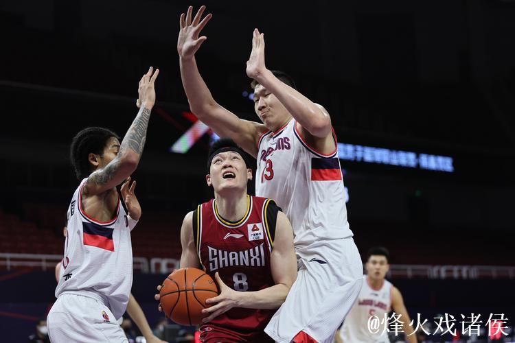 张宁22分山西险胜辽宁 周琦18+6首钢大胜天津 张宁22分山西险胜辽宁 周琦18+6首钢大胜天津