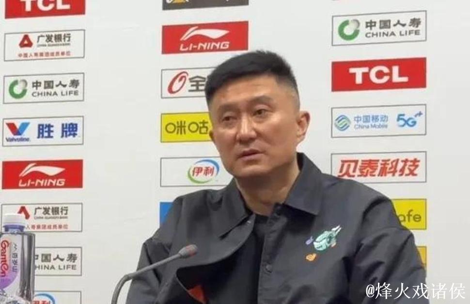 溃败上海发布会!杜锋直指攻守问题从自身找原因,萨姆纳强调太松 溃败上海发布会!杜锋直指攻守问题从自身找原因,萨姆纳强调太松