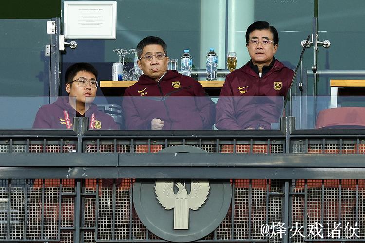 国足25人出征印尼 宋凯督战 目标把悬念带回重庆 国足25人出征印尼 宋凯督战 目标把悬念带回重庆