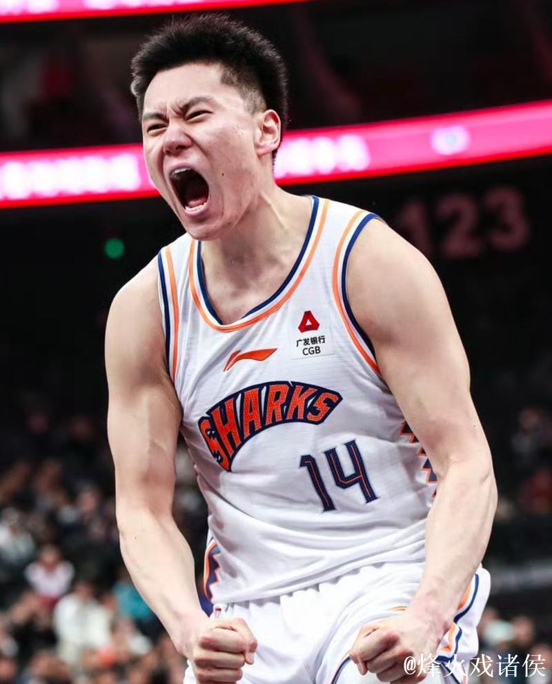 李弘权18+7上海6人上双力克浙江 总比分1-1 李弘权18+7上海6人上双力克浙江 总比分1-1