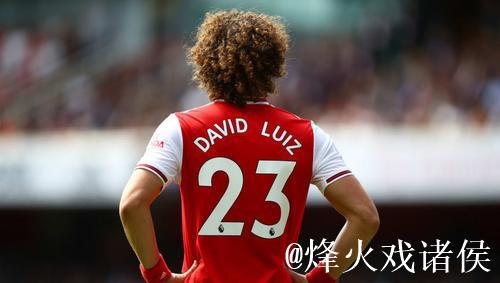 萨卡:大卫-路易斯对我影响最大 萨卡:大卫-路易斯对我影响最大