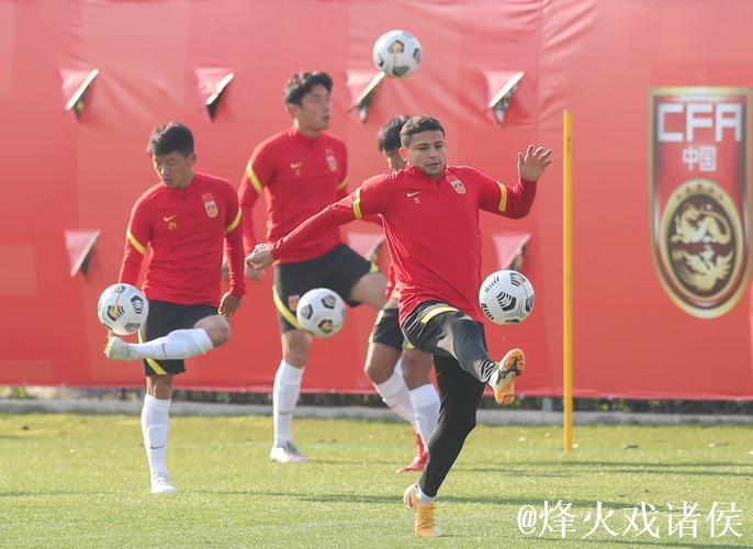 国足背水一战明确强攻战略 上海集训攻关两大课题 国足背水一战明确强攻战略 上海集训攻关两大课题