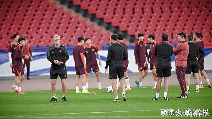 国足背水一战明确强攻战略 上海集训攻关两大课题 国足背水一战明确强攻战略 上海集训攻关两大课题